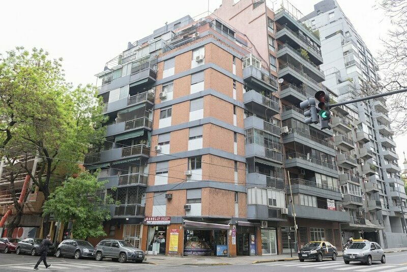Arevalo 2711