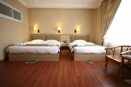 Two Elephants Hotel