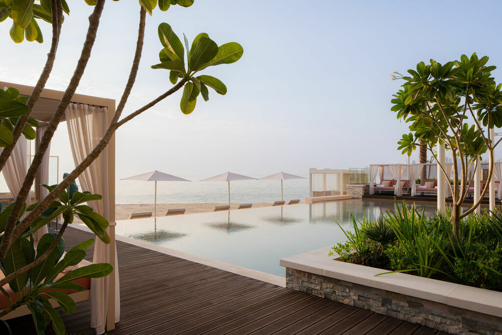 Four Seasons Resort and Residences at The Pearl Island