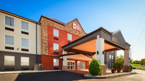 Best Western Plus New Cumberland, Buchen Sie Hotel Hotels in New Cumberland mit Pool, Schwimmbad
