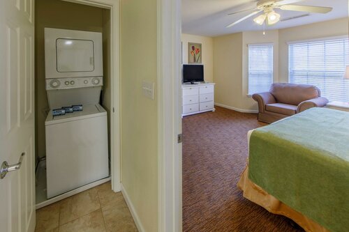 Holiday Inn Club Vacations Oak n Spruce Resort in the Berkshires, Забронировать Курортный отель Ли 