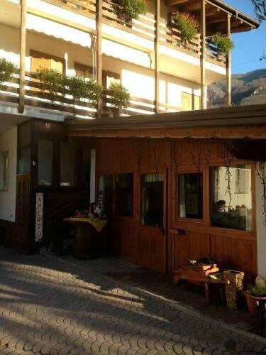 Garni Erta, Varaa Hotelli Trento Etschtal