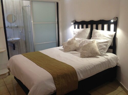 Belle vue Bed & Breakfast, Book Hotel Palapye Central District