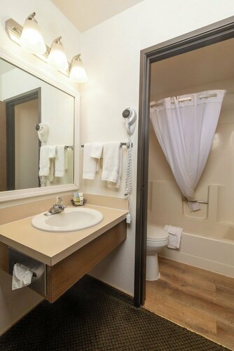 Super 8 By Wyndham Moscow / Pullman, Varaa Hotelli Hotellit Idaho pysäköinnillä, Pysäköinti