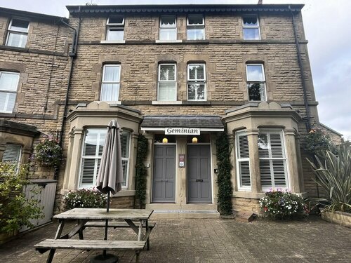 Geminian Guest House, Book Pension Gæstehuse i Merseyside, Pension