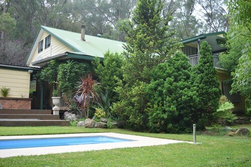Dingley Dell, Boek Hotel Annangrove Nieuw-Zuid-Wales