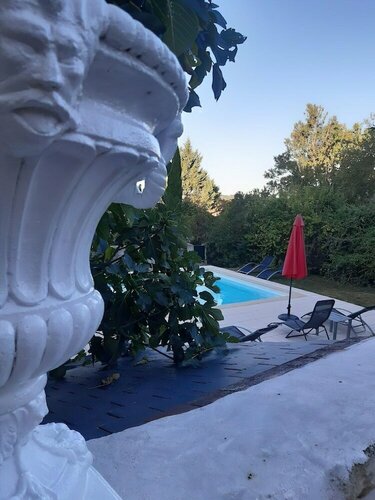 Domaine les Feuillants chambre dhôte et gîte de charme EN Touraine, piscine, Забронировать Отель Шинон 