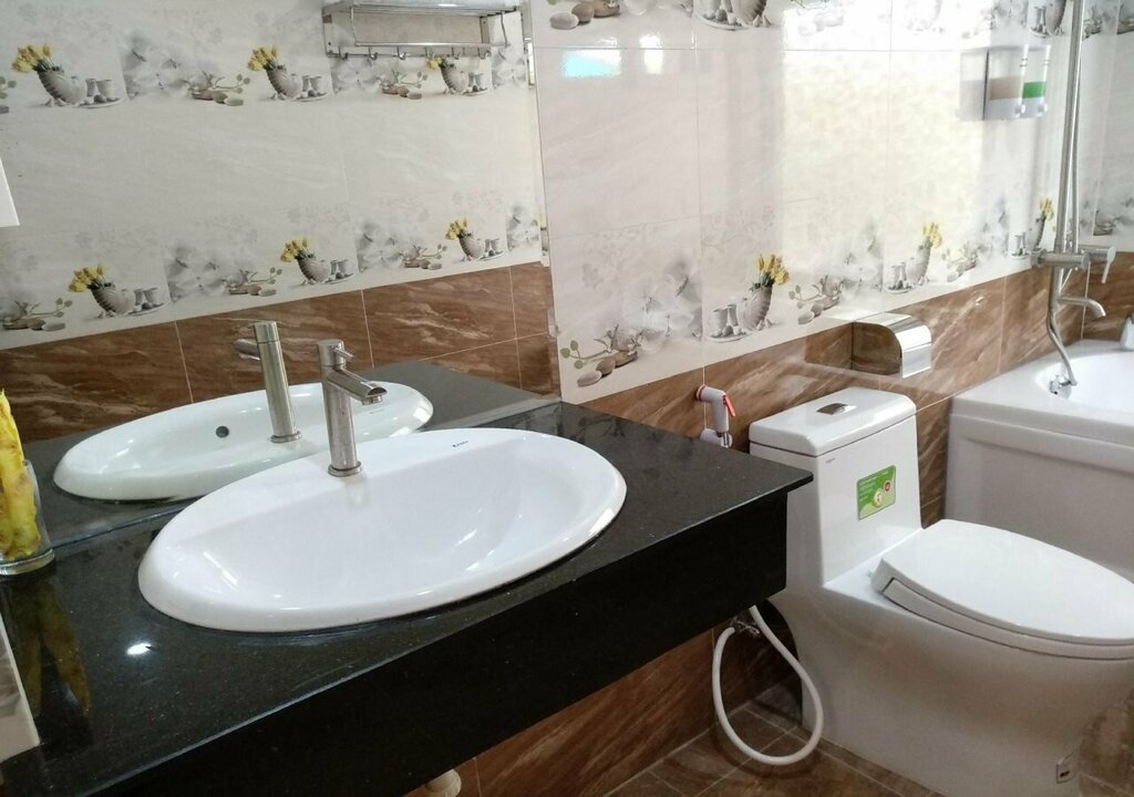 Hung Anh Hotel