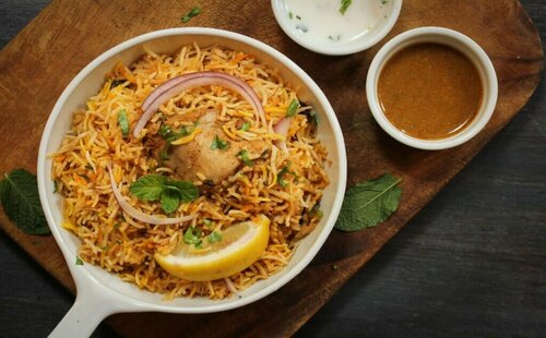 OYO 23191 Flagship Hotel Raj Madan Ameerpet, Varaa Hotelli Hotellit Telangana pysäköinnillä, Pysäköinti