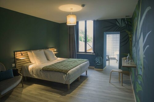 LHôtel du Garage des Cevennes, Забронировать Отель Отели Овернь-Рона-Альпы с парковкой, Парковка