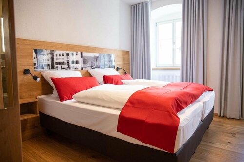Altstadthotel Brauereigasthof Winkler, Buchen Sie Hotel Berching Altmühltal