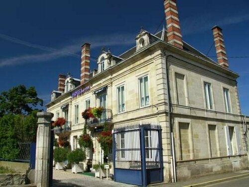 Hôtel Henri IV, Rezerwuj Hotel Hotele w Gironde z parkingiem, Parking