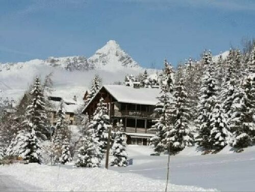 Hotel Le Chamois Logis, Забронировать Отель Молин-ан-Керас Queyras National Park