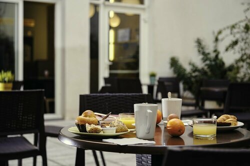 ibis Styles Marseille Gare Saint-Charles, Забронировать Отель Марсель Буш-дю-Рон