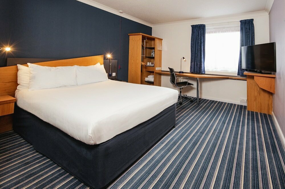 Holiday Inn Express Northampton M1