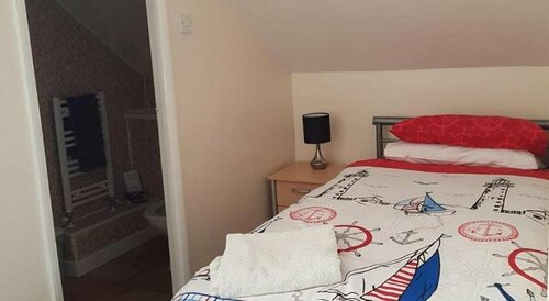 Ivanhoe Guest House, Забронировать Гостевой дом Отели Восточного райдинга Йоркшира с парковкой, Парковка