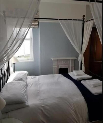 The Moelwyn Hotel & Restaurant, Prenota Hotel Criccieth 