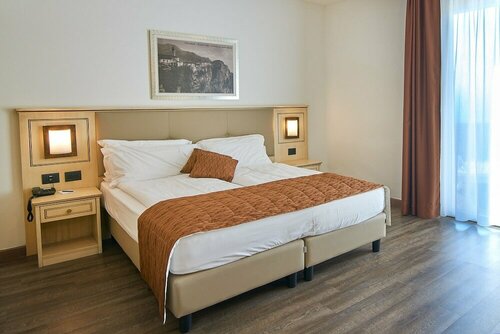 Hotel Le Balze - Aktiv & Wellness, Забронировать Отель Отели и гостиницы Тремозине-суль-Гарды, Отель