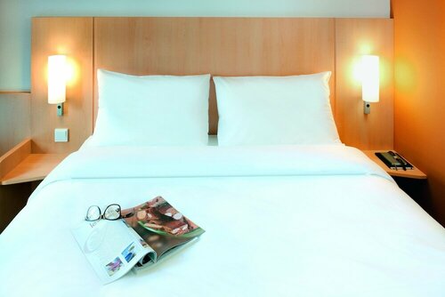 Hotel Ibis Milano Malpensa, Забронировать Отель Отели Кардано-аль-Кампо с парковкой, Парковка