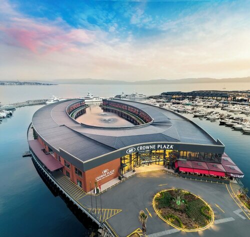 Crowne Plaza - Istanbul Tuzla Viaport Marina by IHG, Varaa Hotelli Beyoglu Istanbul