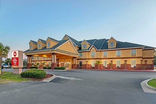Best Western Plus Bradbury Inn and Suites, Prenota Hotel Waycross Georgia