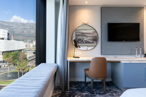 Radisson Hotel Cape Town Foreshore, Забронировать Отель Кейптаун Центр Кейптаун, рядом с Мечеть Муир-Стрит
