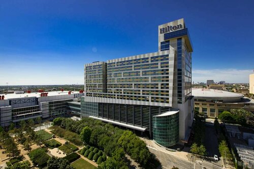 Hilton Americas - Houston, Забронировать Отель Отели Хьюстона с парковкой, рядом с Публичная библиотека Хьюстона, Парковка