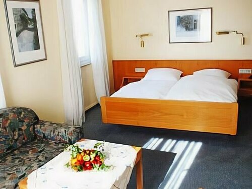 Hotel-Restaurant Kelter, Забронировать Отель Эслинген-на-Неккаре Эслинген
