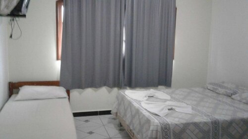 Hotel Silveira, Забронировать Отель Отели Гуарапари с завтраком, рядом с Beira Mar Shopping Mall, Завтраки