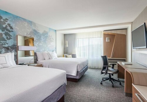 Courtyard Marriott Spring Lake
