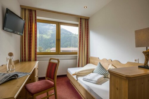 Alpenhof Hotel Garni Suprême, Забронировать Отель Отели Тироля с парковкой, Парковка