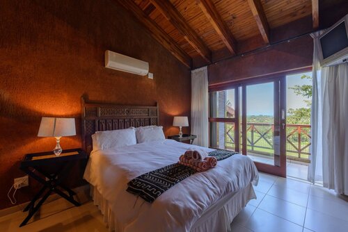 San Lameer Villa Rentals 14107, Забронировать Вилла Отели Durban South Coast с парковкой, Парковка