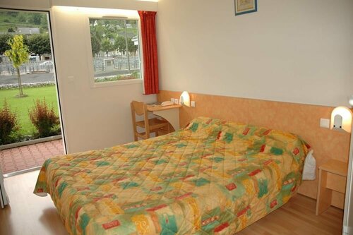 Lutea, Book Hotel Hoteller i Rhône-Alps med parkering, Parkering