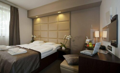 Hotel Villa Völgy, Забронировать Отель Отели Эгера с завтраком, Завтраки