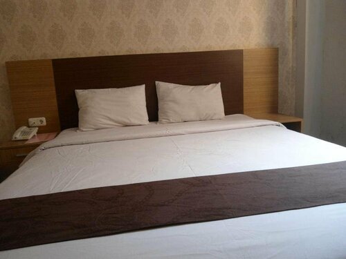 Max Hotel, Забронировать Отель Отели провинции Южного Сулавеси с парковкой, Парковка