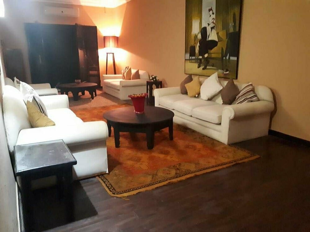 Villa Tarik