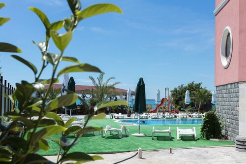 Hotel Fantasy Beach, Забронировать Отель Yurta Свети-Влас