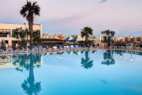 Coastline Hotel, Reservar Hotel Malta Malta
