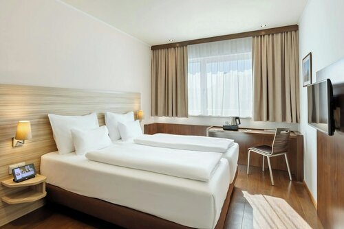 Four Points Flex by Sheraton Salzburg Messe, Забронировать Отель Лиферинг Зальцбург