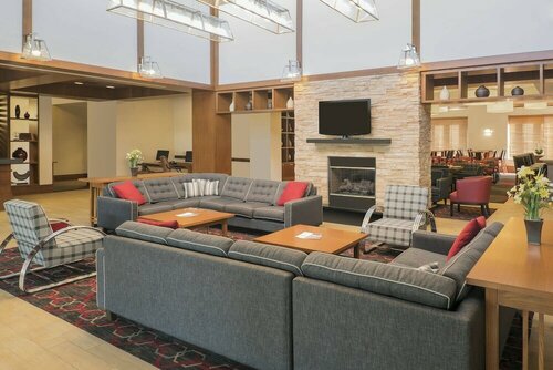 Four Points by Sheraton Cambridge Kitchener, Ontario, Rezerwuj Hotel Hotele w Ontario z basenem, Basen