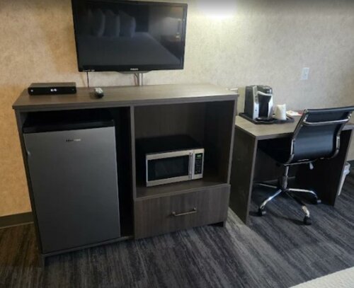 Ramada by Wyndham Nisku Edmonton Airport, Забронировать Отель СПА-отели Альберты, SPA-услуги
