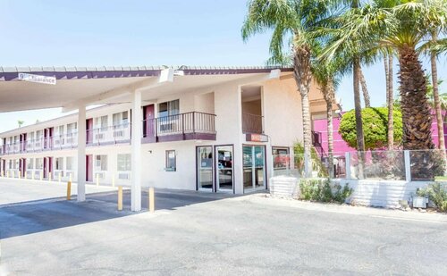 Knights Inn and Suites, Book Hotel Yuma 