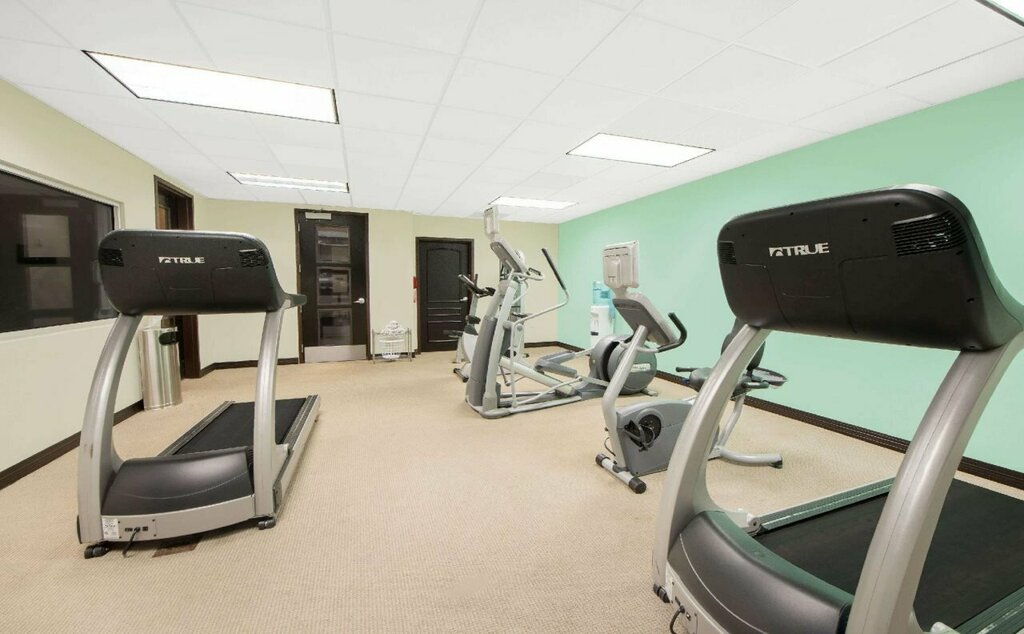 Hawthorn Suites