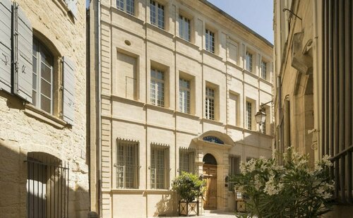 La Maison d'Uzes, 预订 酒店 于泽斯 嘉德