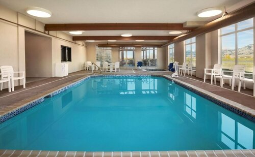 Country Inn & Suites by Radisson, Bozeman, MT, Забронировать Отель Бозман Bridger Bowl