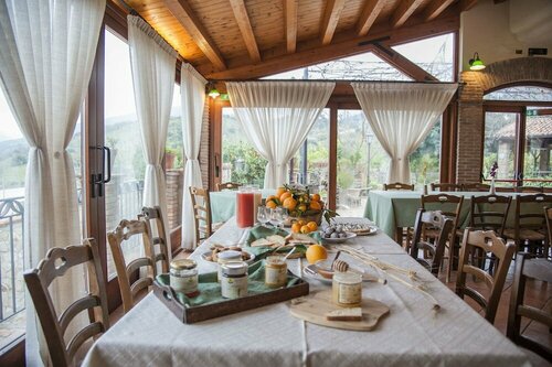 Agriturismo Bergi, Забронировать Фермерский дом Отели Кастельбуоно с завтраком, Завтраки