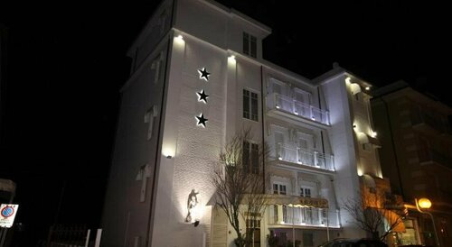 Hotel Belvedere Spiaggia, Забронировать Отель Визерба Римини