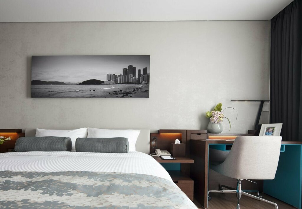 Felix by STX Hotel & Suite