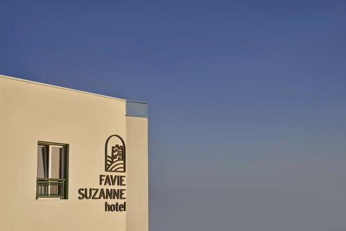 Favie Suzanne by GHH, Забронировать Отель Отели Тиноса с завтраком, Завтраки