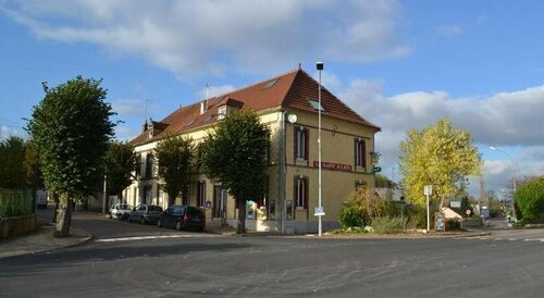 Hotel Le Saint Julien, Book Hotel Beauvoir Yonne
